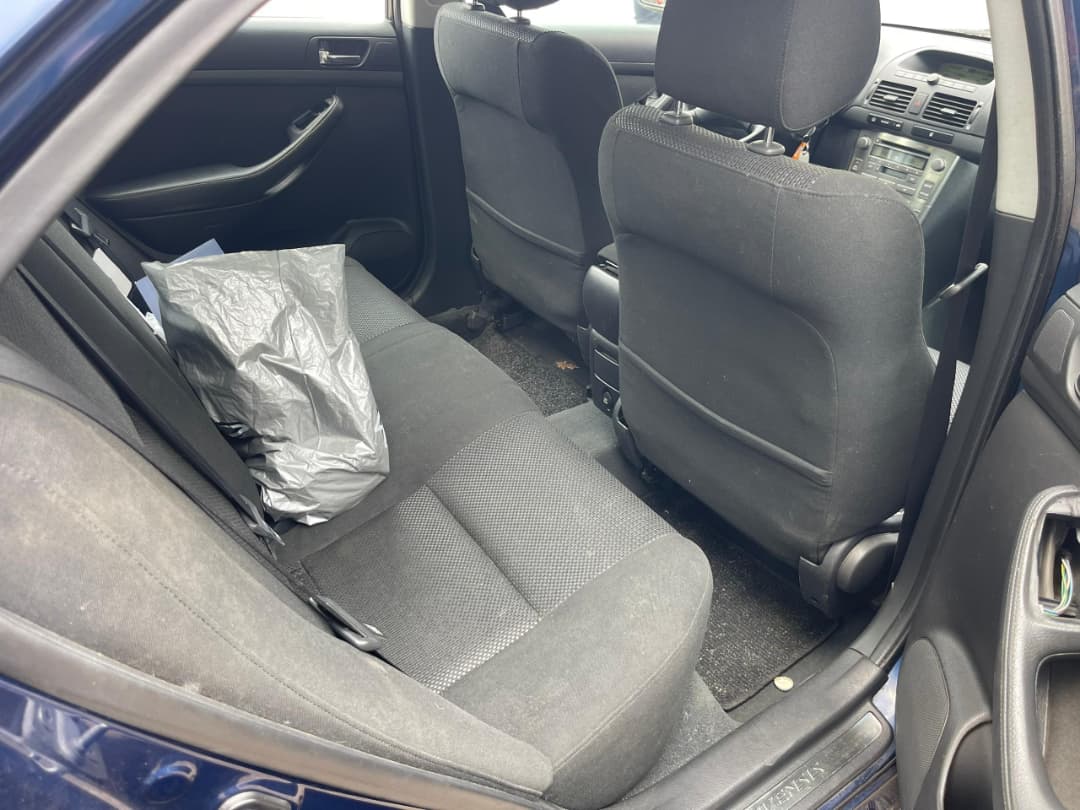 
								Toyota Avensis Tete de cochon full									