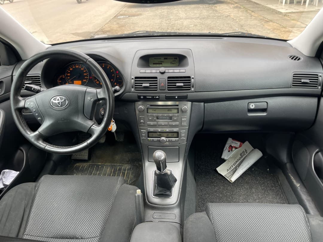 
								Toyota Avensis Tete de cochon full									