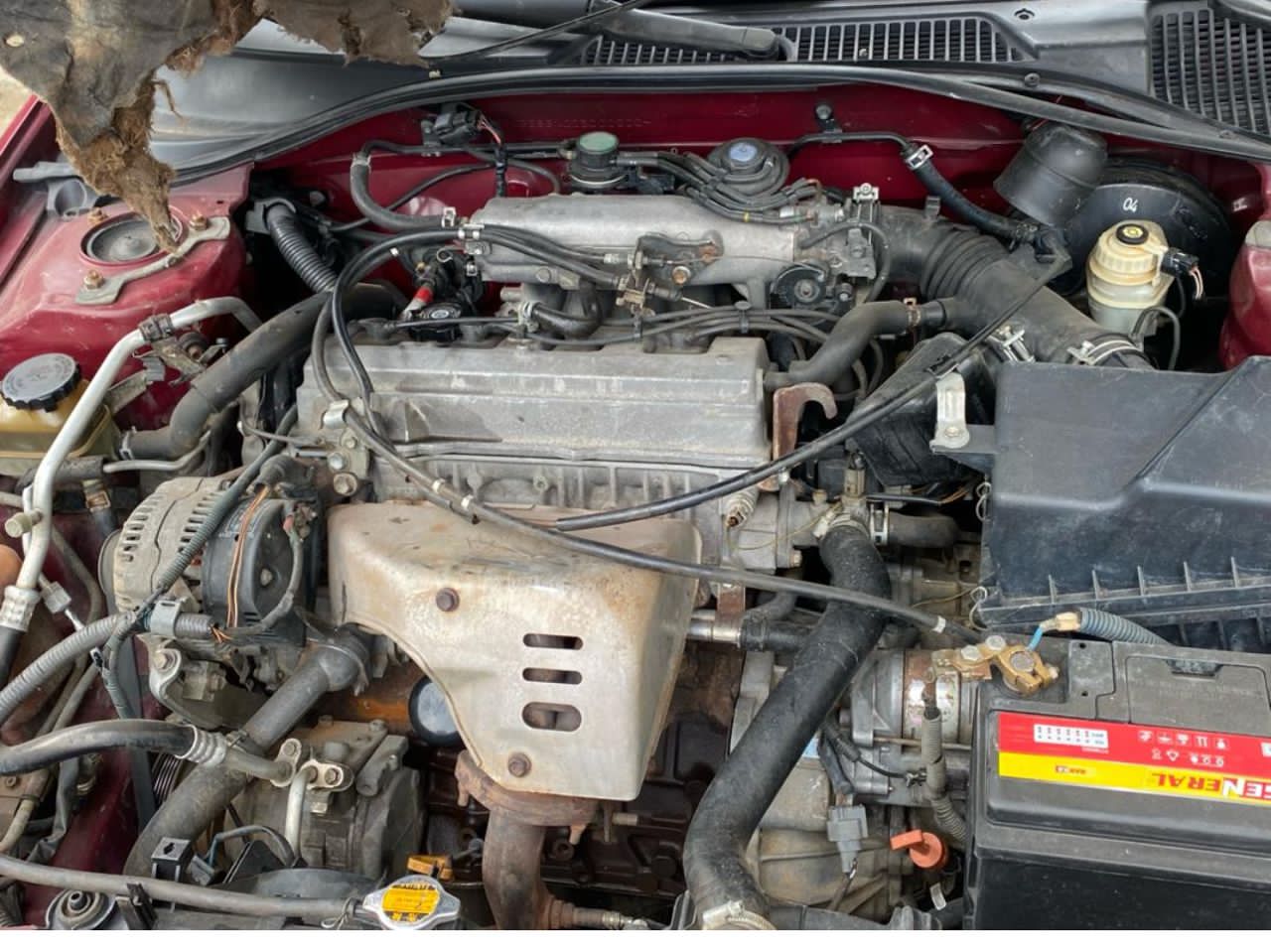 
								Toyota Avensis Berlin 2002 full									